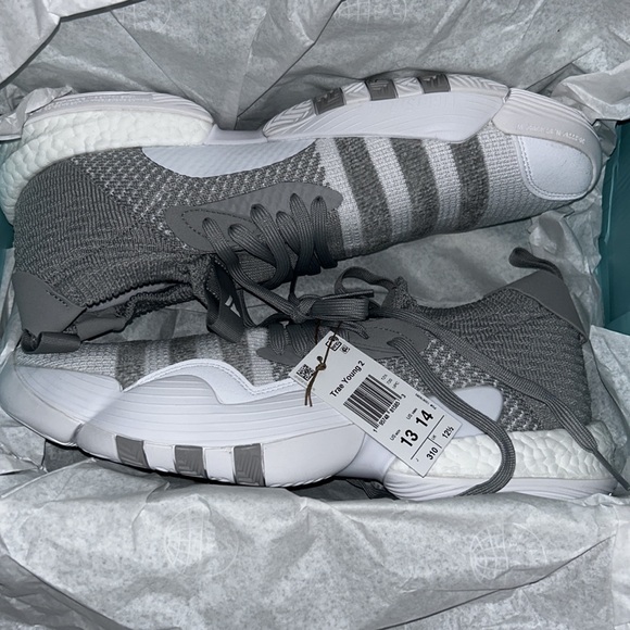 TRAE YOUNG 2.0 BASKETBALL SHOES - Picture 10 of 13